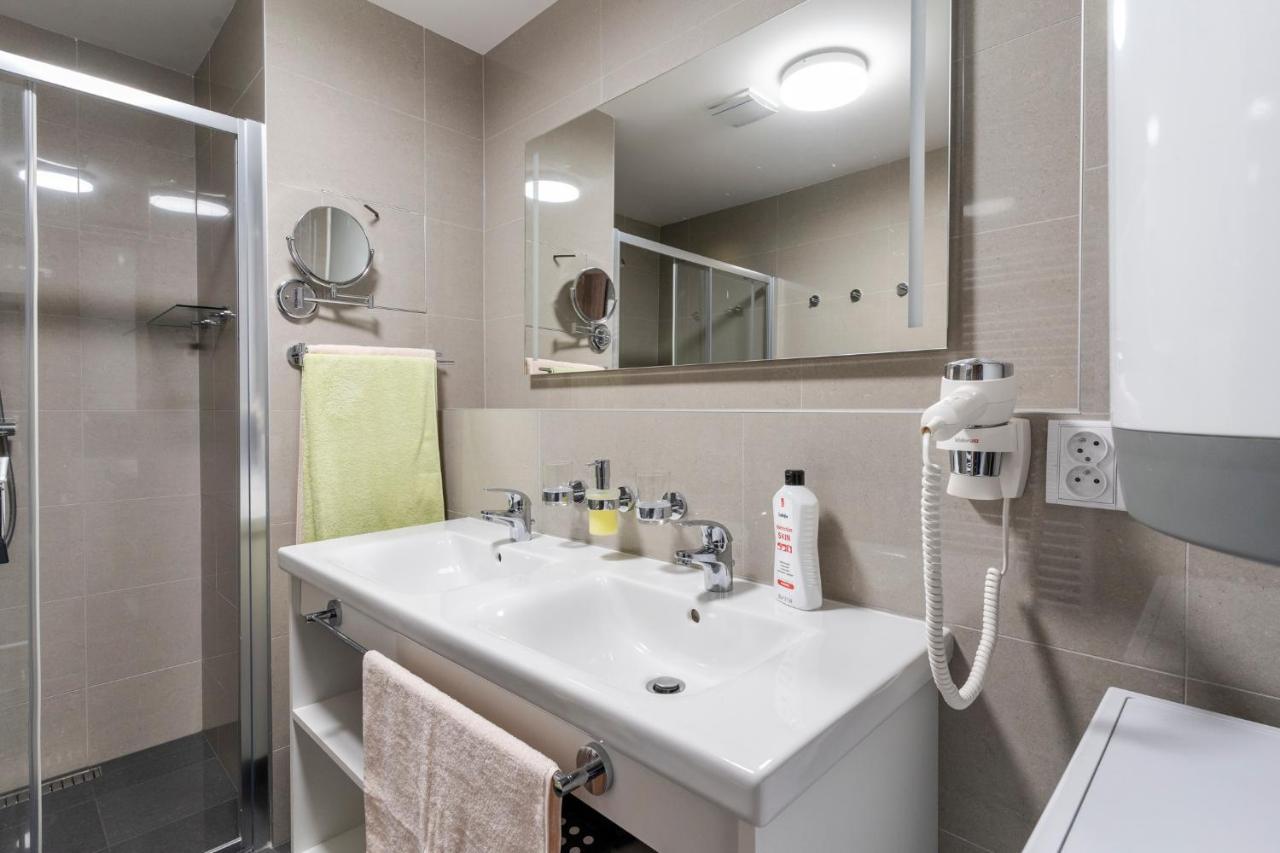 Apartman Horni Misecky - Luxusni Ubytovani Pro Dve Rodiny S Detmi Екстериор снимка